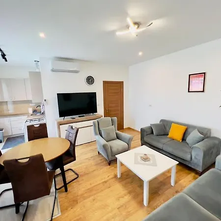 Lux Milenium Apartmans * Podgorica