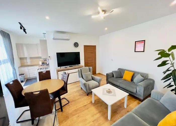 Lux Milenium Apartmans * Podgoriçe